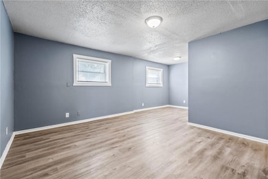 2312 N 155th St, Basehor, KS 66007 - photo 7