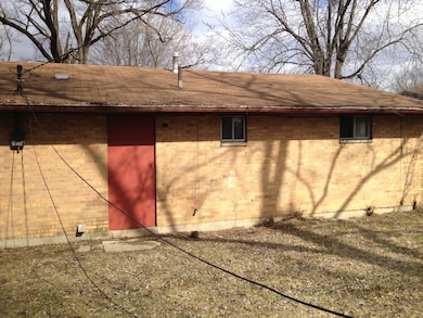 1623 Vilardo Ln, Columbus, OH 43227 - photo 4