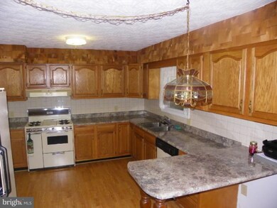 1430 Beacon St, Keyser, WV 26726 - photo 7