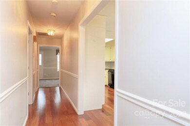 629 Davie Ave, Statesville, NC 28677 - photo 7