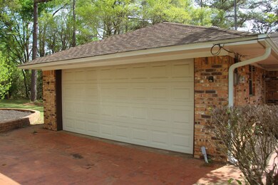 915 Sarah Anne St, Nacogdoches, TX 75965 - photo 4