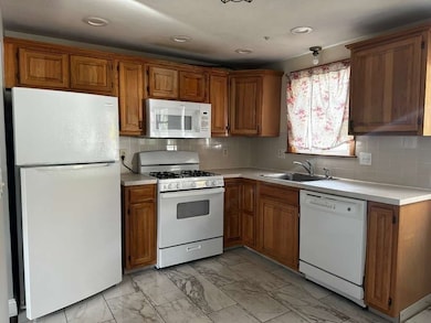 63 Mcgarvey Rd, Stoughton, MA 02072 - photo 3