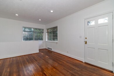8-web-or-mls-2113 CRESSWELL DR. (c)-0245