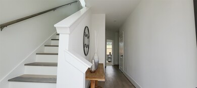 314 Sowbread St, Houston, TX 77018 - photo 4