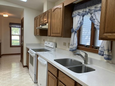 9 Hialeah Ct unit 119, Grayslake, IL 60030 - photo 4