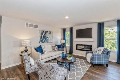 2885 Meadow Ct, Hiawatha, IA 52233 - photo 3