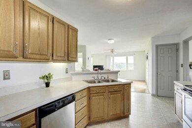 2714 Ebbvale Rd, Manchester, MD 21102 - photo 6