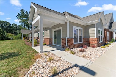 7400 S Sinclair Way unit A, Gloucester, VA 23061 - photo 2