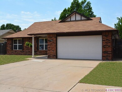 1204 S 33rd St, Broken Arrow, OK 74014 - photo 2