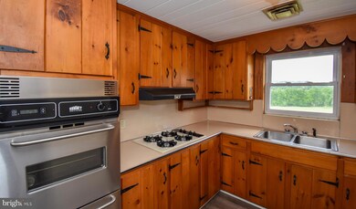 134 Irish Meetinghouse Rd, Perkasie, PA 18944 - photo 5