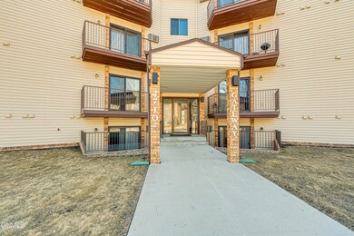 2710GatewayAve1F_0048