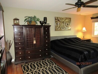 unlisted-address, Rolling Meadows, IL 60008 - photo 6