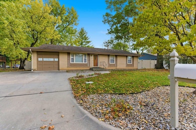 1828 Cassell Rd, Manhattan, KS 66502 - photo 2