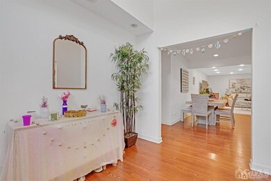 3 Clive Hills Rd, Edison, NJ 08820 - photo 5