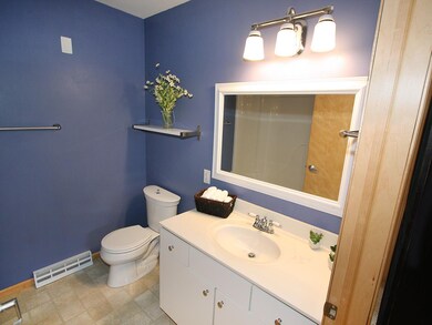 2793 Crinkle Root Dr unit 5, Fitchburg, WI 53711 - photo 3
