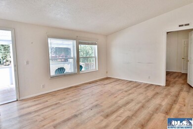 225 Daisy Ln unit 223 Daisy Lane, Sequim, WA 98382 - photo 3