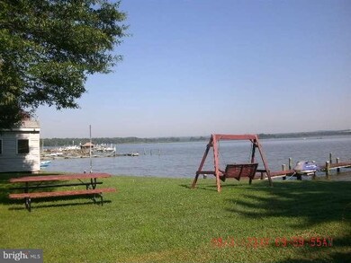 6942 Gunder Ave, Middle River, MD 21220 - photo 3