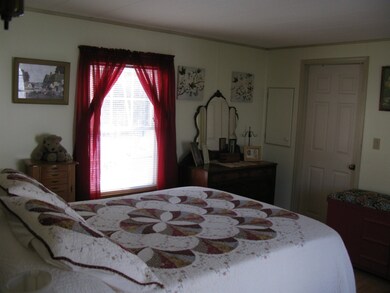 141 Lancaster Rd unit 14, Gorham, NH 03581 - photo 6