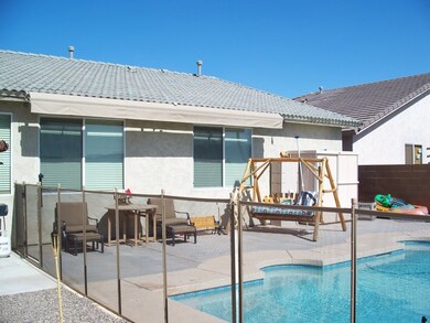 ELECTRIC AWNING IN