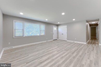 12875 Marie Dr, Newburg, MD 20664 - photo 4