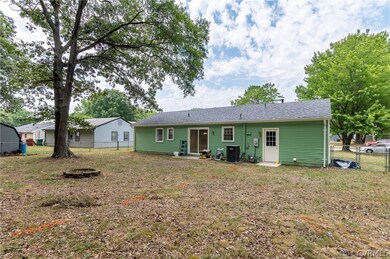 558 Petty St, Petersburg, VA 23805 - photo 4