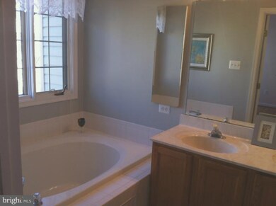 18129 Stags Leap Terrace, Germantown, MD 20874 - photo 4