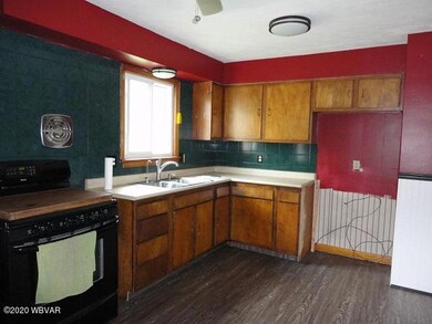 3 Kitchen