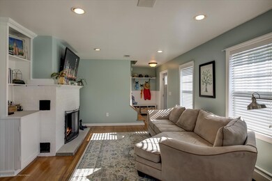 Light and Bright Family Room