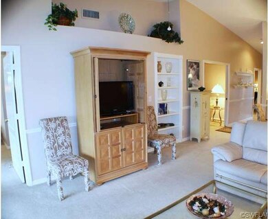 ENT CENTER- LIVING ROOM -CONDO HAS 5 TVS