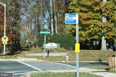 11568 Summer Oak Dr, Germantown, MD 20874 - photo 5