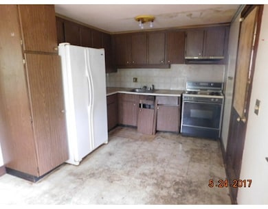 285 Summer St, Rockland, MA 02370 - photo 5