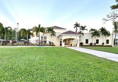 23 Norwich A, West Palm Beach, FL 33417 - photo 2