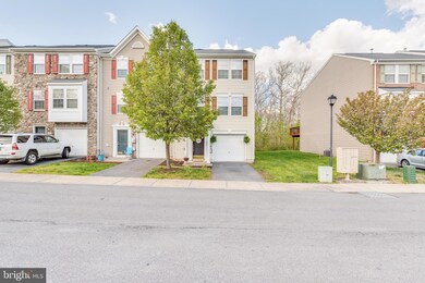 327 Scarboro Dr, Bunker Hill, WV 25413 - photo 6