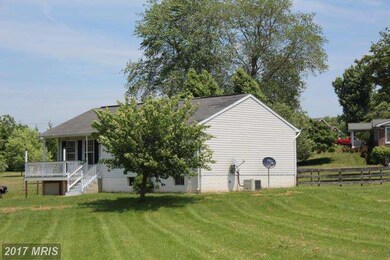 2121 Garrison Ln, Amissville, VA 20106 - photo 2