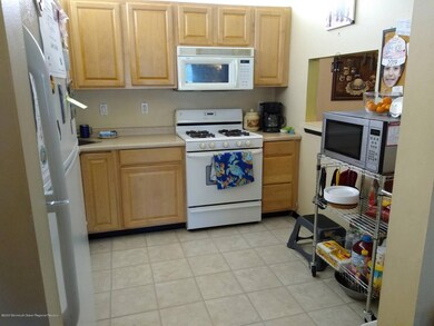 116 Lindsey Ct unit 261, Franklin Park, NJ 08823 - photo 3