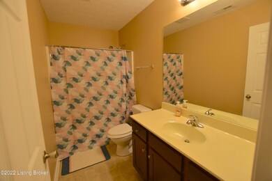 141 Crossfield Dr, Mount Washington, KY 40047 - photo 2