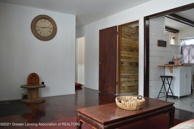 617 W Northrup St, Lansing, MI 48911 - photo 5