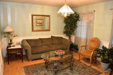 3903 Darrell Ln, Tyler, TX 75701 - photo 2