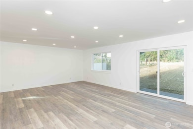 371 E Sullivan St, Allyn, WA 98524 - photo 4