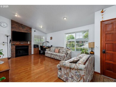 4590 SW 200th Ave, Beaverton, OR 97007 - photo 4