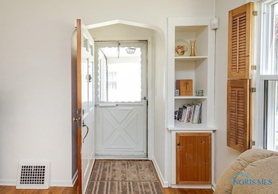 3715 Bellevue Rd, Toledo, OH 43613 - photo 2