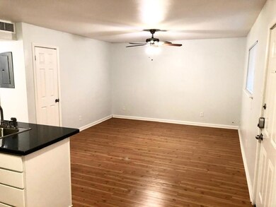 2301 Ohlen Rd unit 213, Austin, TX 78757 - photo 4