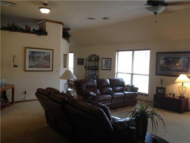 1909 NE 7th Cir, Moore, OK 73160 - photo 3