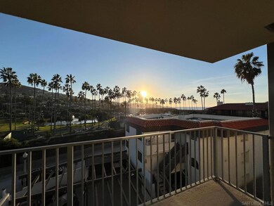8111 Camino Del Oro unit F, La Jolla, CA 92037 - photo 2