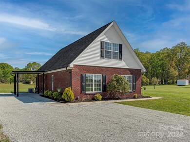 901 Hasty Rd, Marshville, NC 28103 - photo 2