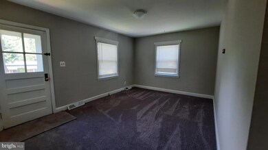 382 W 11th St, Front Royal, VA 22630 - photo 4