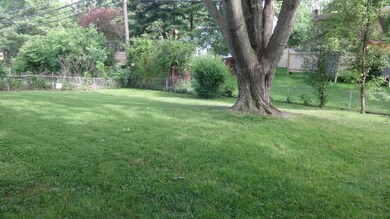 1741 Pin Oak Dr, Columbus, OH 43229 - photo 4