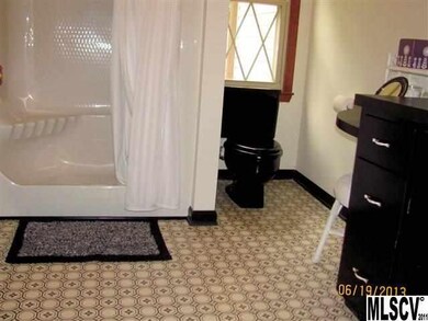 bath on 2nd floor