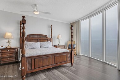 2060BeachBlvd_39474_5