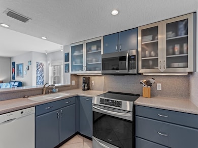 2700 Ocean Dr unit 404, Vero Beach, FL 32963 - photo 7